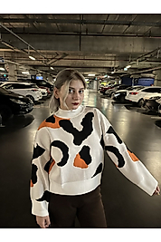 İnek Desen Örme Kazak Krem